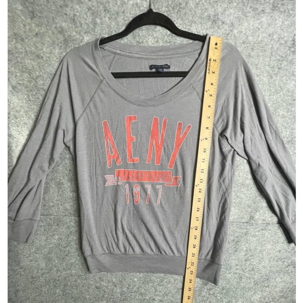 American Eagle AENY 1977 Graphic Top Grey Long Sleeve Scoop Neck Medium - Picture 6 of 10